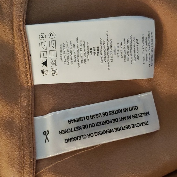 Michael Kors CollectionRound-Neck Bell-Sleeve Floral-Lace Top - Picture 8 of 8